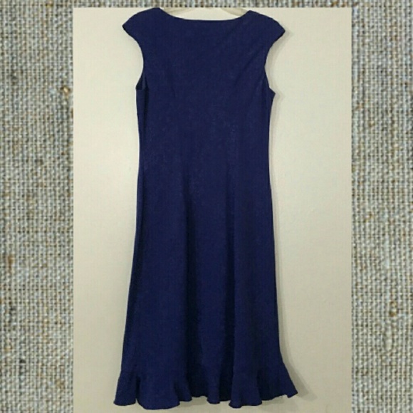 Elegant Flowey Evening Dress - Picture 2 of 6